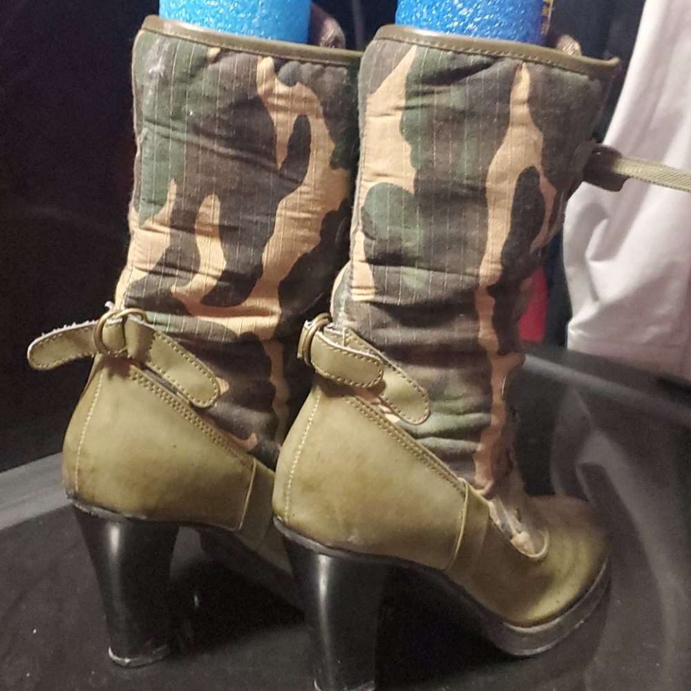 Bumper Boots View 3